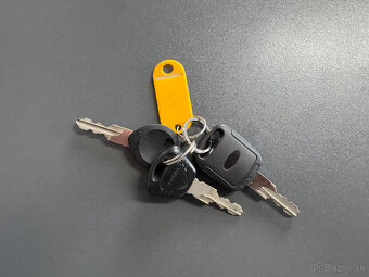 Triumph Tiger 800 XC - 12