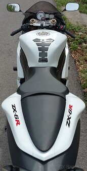Kawasaki Ninja ZX-6R - 12