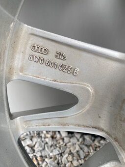 GOOD YEAR ULTRA GRIP ICE + ALU DISKY - 12