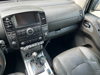 Nissan Navara DoubleCab 3.0 V6 dCi Platinum A/T Long - 12