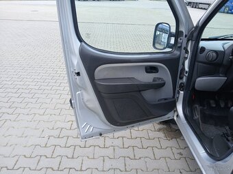 Fiat Doblo 1.4i 57kw model 2009 - 12