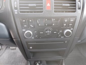 Nissan Almera 1.5 72kw - 66800km - 12