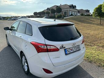 Hiundai i30 AC KOMBI - 12
