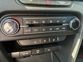 KIA Ceed , 1,6CRDi 100kw, 64000km - 12