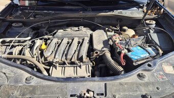 Dacia Duster 1,6i 77kw kód motora: K4M F6 - 12