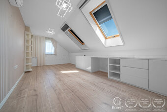 Bosen Realicity | Priestranný 5-izbový rodinný dom v Rajke - 12