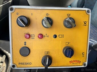 MAN 2003 vyklapac VIN 279 - 12