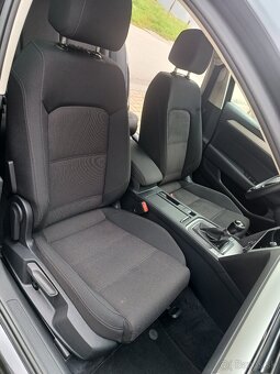 Volkswagen Passat Variant 2.0 TDI M6 Nové rozvody olej - 12