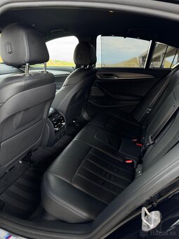 BMW 540i xDrive M Sport - G30 - 12