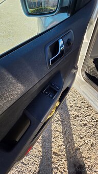 Skoda Fabia Kombi 1.4 16V - 12