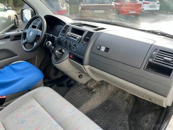 Volkseagen Transporter T5 - 6 miestny - 12