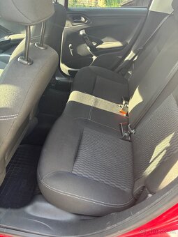 Predám peugeot 208 1,2 pure tech - 12