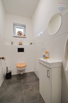 Na predaj 4 izbový rodinný dom, 100 m2, pozemok 611 m2, foto - 12