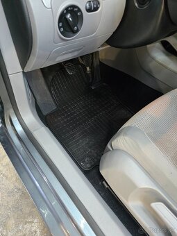 Volkswagen Golf V Variant 1.9TDI 77kw - 12