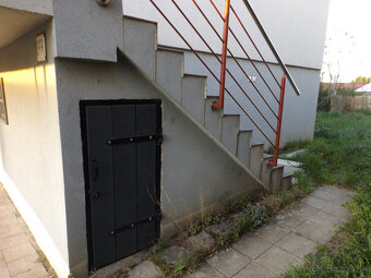 SENEC – SLNEČNÉ JAZERÁ JUH – NA PREDAJ - romantická rekreačn - 12