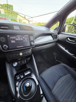 Nissan Leaf N-Connecta 12/2020, 40kw batéria, 110kw - 12