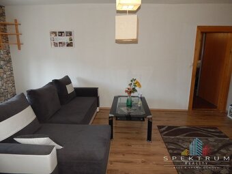 EXKLUZÍVNE-SPEKTRUM REALITY- Na Predaj 2-izbový byt, 58 m2 s - 12