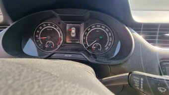 Škoda Octavia RS 2.0tdi - 12