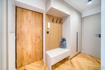 Kompletne zariadený 2 izbový byt v širšom centre. - 12