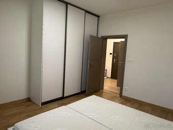 Na prenájom 3izbový byt v rodinnom dome-Voľný ihned - 12