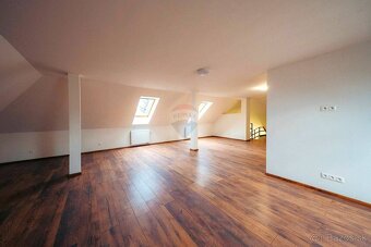 Realitná kancelária RE/MAX ponúka na prenájom novozrekonštru - 12
