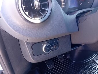 Mercedes-Benz Sprinter L2 H3  2,2D - 12