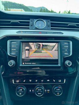 VW Passat 2.0 TDI 140Kw, 4x4, DSG, R-Line - 12