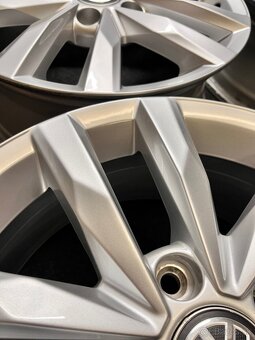 5x112 R16 originál alu VW Touran - ET 48 - TOP STAV - 12