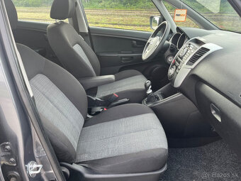 Kia Venga 1.4 benzin vision r.v 2011 - 12