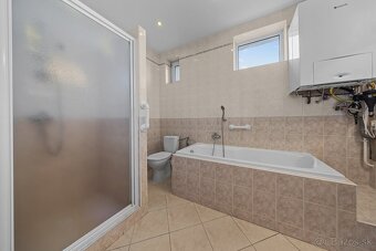 4-IZBOVÝ RODINNÝ DOM S GARÁŽOU, ZIMNOU ZÁHRADOU A PIVNICOU - 12