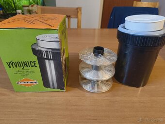 Výbava pre analógovú fotografiu - 12