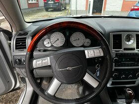 Chrysler 300C 2.7i V6 - 12