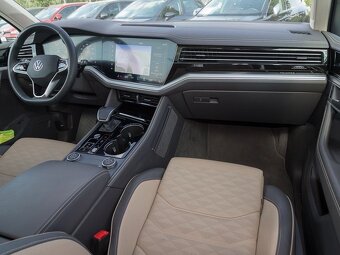 Volkswagen Touareg 3.0 TDI ELEGANCE - 12