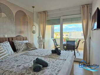 Novalja – nádherne zariadený apartmán neďaleko pláže - 12