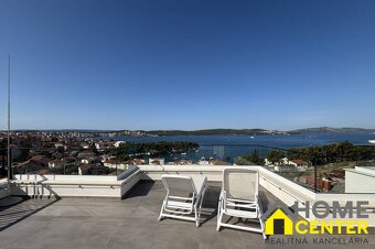 NA PREDAJ luxusný penthouse / 48 m² / v Trogire na ostrove Č - 12