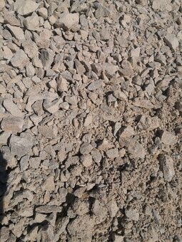 Predaj štrkov,pieskov,kameniva,recyklatov a zeminy - 12