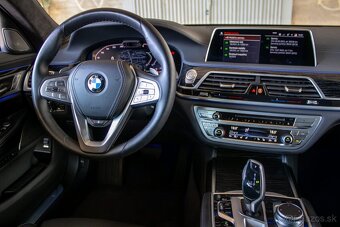 BMW 7 730D - 12