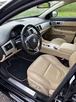 Jaguar XF Sportbrake r.v. 2013 - 12