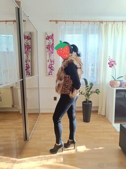 Líščia kožušinová vesta s leopardím vzorom - 12