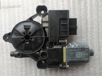 Motorček stahovania okná Škoda Octavia 3 Rapid VW Golf 7 - 12