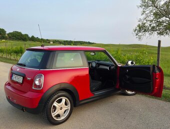Mini One 1.6 16V 55KW/75 koní R.V.02/2013 - 12