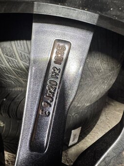 ZIMNA SADA ORIG.BMW X5 G05 R20 740m 275/45/20 MICHELIN - 12