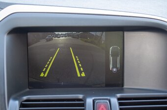 VOLVO XC60 (2015) - 12