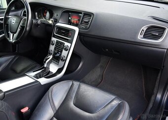 Volvo V60 2,0D NAVI OCEAN RACE 88 kw - 12
