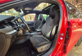 Škoda Octavia Combi 2.0 TDI Sportline DSG - 12