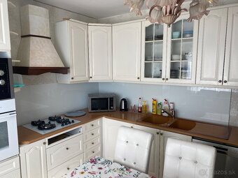 Prenájom izby s balkónom - 12