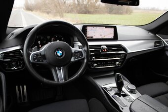 BMW 520d Touring xDrive G31 - 12