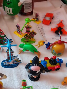 Kinder hracky 2 ,90'roky - 12