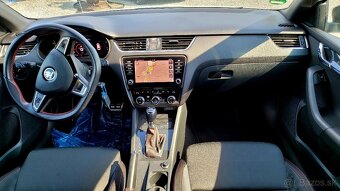 Škoda Octavia Combi 2.0 TDI RS DSG 4x4 - 12
