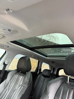 Peugeot 5008 2018 1.6(121kw) A/T 7 miest - 12